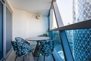 Apartment | 3 bedrooms - Park Towers B 001204 (Dubai)