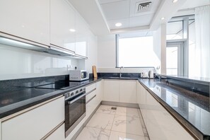 Apartemen, Boleh Merokok | 4 kamar tidur