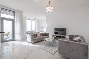 Huoneisto, tupakointi sallittu | 4 makuuhuonetta