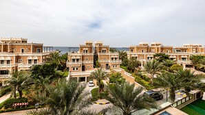 House - Balqis Tower B 303 in Dubai (Dubai)