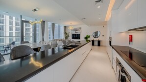 Apartment, Smoking | 3 bedrooms - Residence 11 203 in Dubai (Dubai)