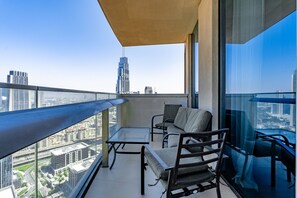 Apartment | 2 bedrooms - Burj Vistas 4807 Downtown (Dubai)