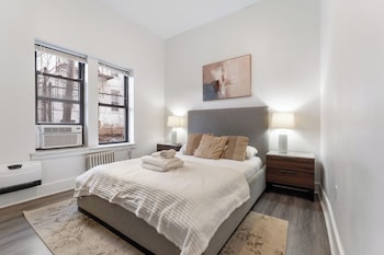 Bay Ridge ApartHotel