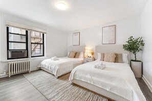 Habitacions insonoritzades, planxa i posts de planxar i wifi gratuïta 