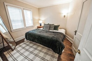 3 bedrooms, WiFi, bed sheets