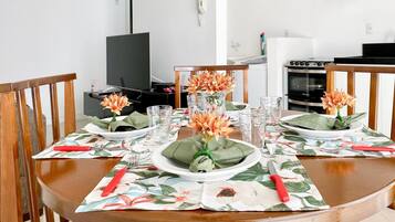 Apartment | Dining