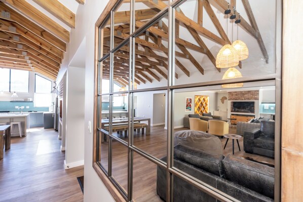 House, 3 Bedrooms, Accessible, Smoking | Living room