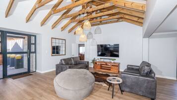 Maison, 3 chambres, accessible aux personnes à mobilité réduite, fumeur | Salle de séjour