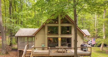 Woodland Sauna + Arcade, Minutes to Town.