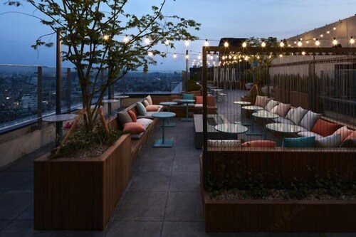 HONGYE ZITIAN HOTEL (Yongkang East Railway Station & International Convention and Exhibition Center)