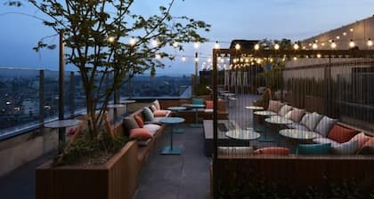 HONGYE ZITIAN HOTEL (Yongkang East Railway Station & International Convention and Exhibition Center)