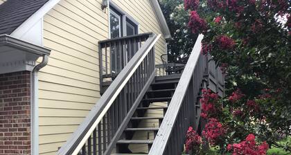 Charming 1-bedroom apt in beautiful Afton close to Breweries/Wineries & trails!