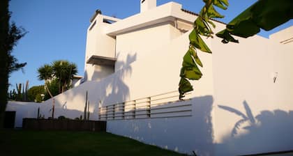 VILLA WITH POOL