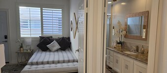 Chic studio with WiFi and AC in serene Mission Viejo