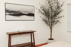 1 bedroom, iron/ironing board, WiFi, bed sheets - Cozy Modern Suite with Oceanview (Ensenada)