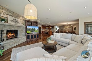 Smart TV, fireplace, books, stereo - Geneva Lakefront Luxury Home with Private Pier Tennis Court (Lake Geneva)