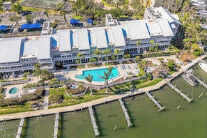 Exterior - Waterfront 2BR 2BA  Pool - 10 min walk to Beach (Longboat Key)