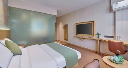 Yiju Qingyue Hotel