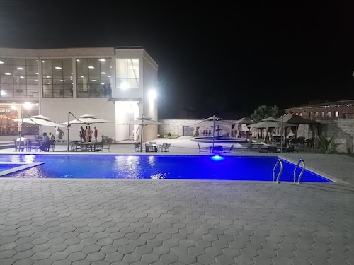 Royal Gibson Hotel Ltd