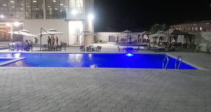 Royal Gibson Hotel Ltd