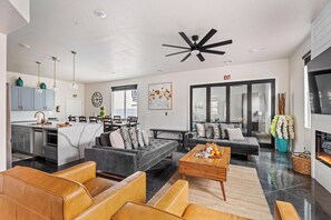 Living area - Private Pool - Water park/ lake side - 18+ guests (Hurricane)