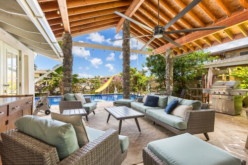 Tranquil Marina Front Pool House Resort