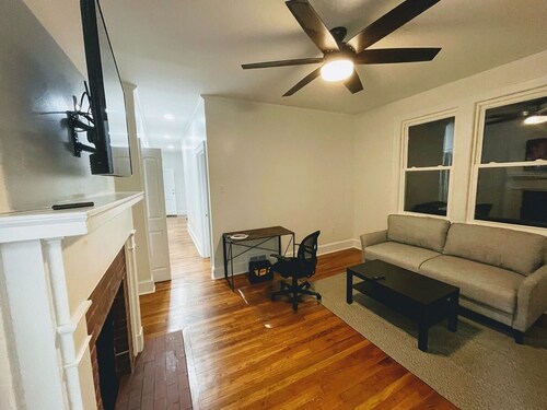 Renovated 1 Bedroom in Forest Hills - B