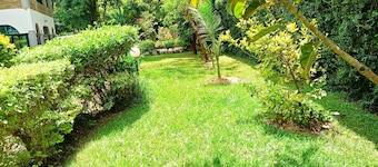 Dahles homes-Karen Homely with great amenities, large garden near scenic places