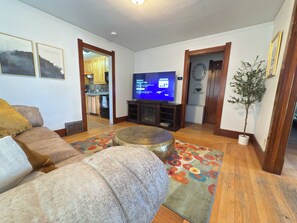 Smart TV, stereo, computer monitors