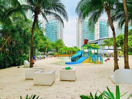 Children’s play area – outdoor