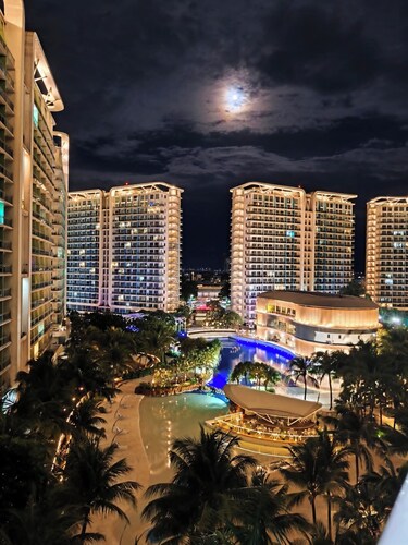 Rio East Tower - Azure Urban Resort