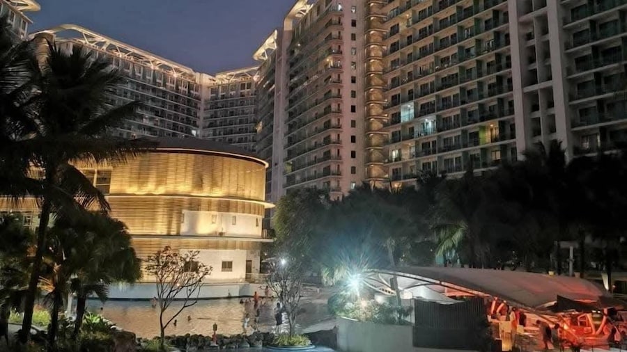 Rio East Tower - Azure Urban Resort