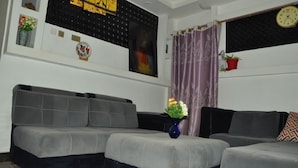 Reception - Trinity Resort Hotel and Spa (Kampala)