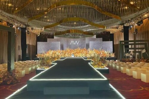 Zhongzhou Huayue Hotel