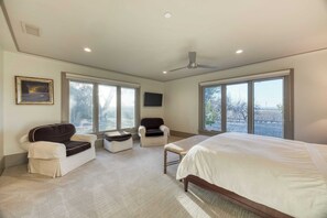 House (3 Bedrooms) | Interior - Private Pool, Firepit & Wine Room Near Top Paso Wineries Devi Ranch (Paso Robles)