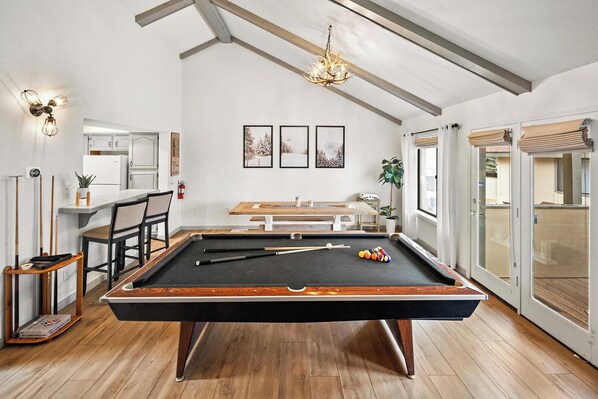 Game room - Naughty Pine Cain By Destination Big Bear: Walking Distance to Bear Mountain, Golf Course and Zoo! Pool Table! EV Charger! (Big Bear Lake)
