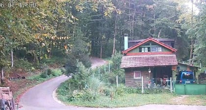 Holiday Home Green Side Cottage - Two Bedroom Holiday Home