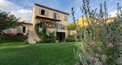 Provencal house with swimming pool