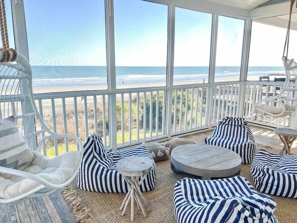 Interior - Oceanfront 7-bed home with grass backyard & grill (Folly Beach)