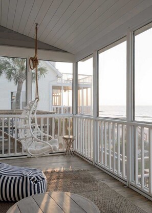Interior - Oceanfront 7-bed home with grass backyard & grill (Folly Beach)