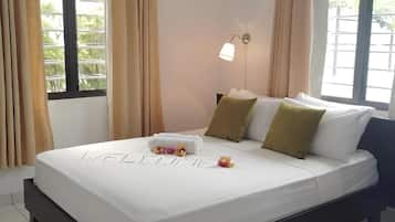 Deluxe Apartment, 2 Bedrooms | Blackout drapes, iron/ironing board, free WiFi