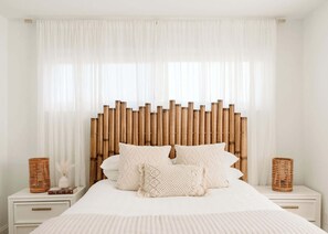 4 Schlafzimmer, Schreibtisch, Bügeleisen/Bügelbrett, Reisekinderbett