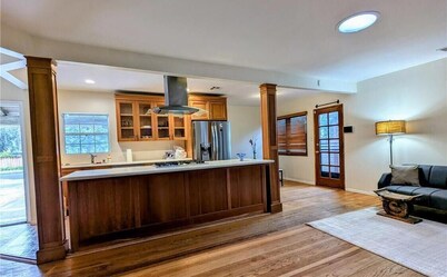 Convinient Location in Los Angeles