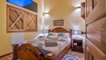 2 makuuhuonetta, tallelokero huoneessa, ilmainen Wi-Fi, vuodevaatteet