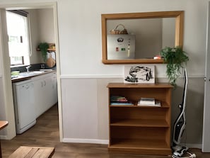 Interior - Funski Lodge, sleeps 10, Where Adventure Begins (Taumarunui)
