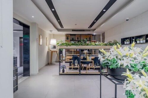 Homeinn Selected Hotel (Shanghai Lin-gang Ocean Park Dishui Lake)