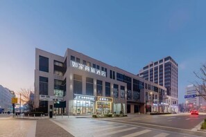 Exterior - Homeinn Selected Hotel (Shanghai Lin-gang Ocean Park Dishui Lake) (Shanghai)