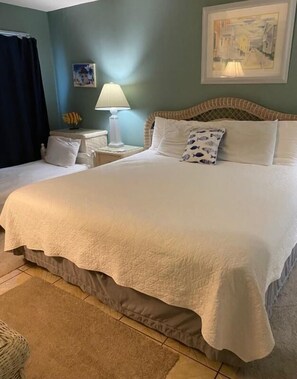 コンドミニアム キングベッド 1 台ソファーベッド付き (The Summit 1209) | 1 室のベッドルーム、WiFi