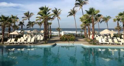 The Grand Mayan at Vidanta! 1 BR studio!