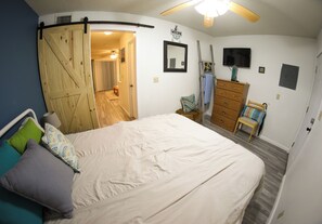1 habitación, tabla de planchar con plancha, wifi gratis y ropa de cama 